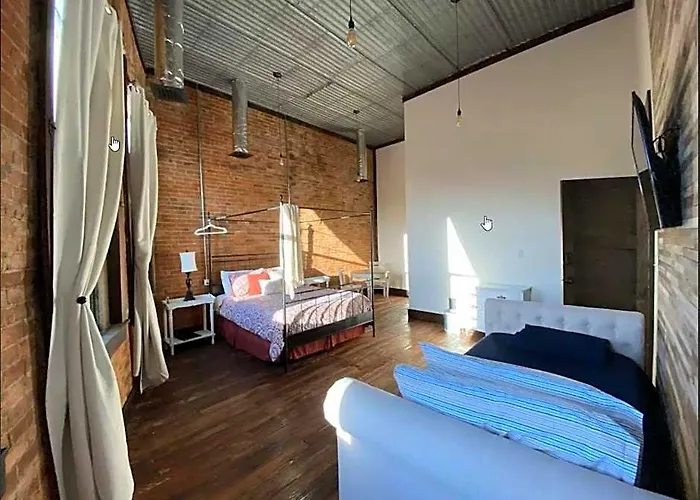 Hotel Eighteen-ninety Sleepover 3*